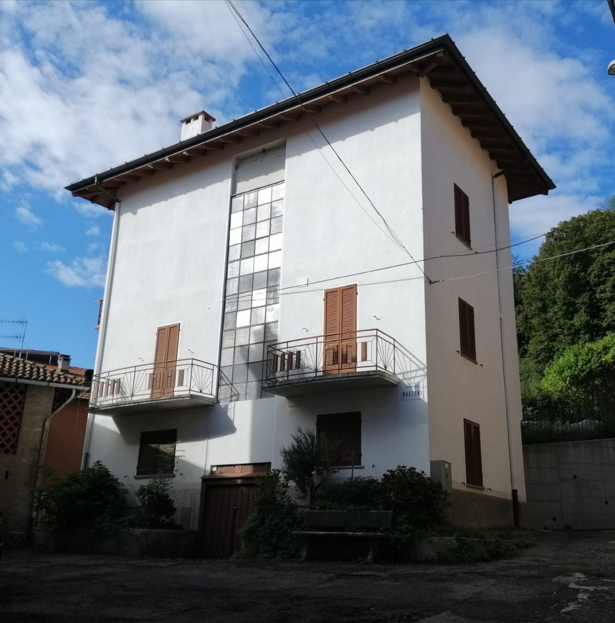 Casa indipendente a Cadegliano Viconago