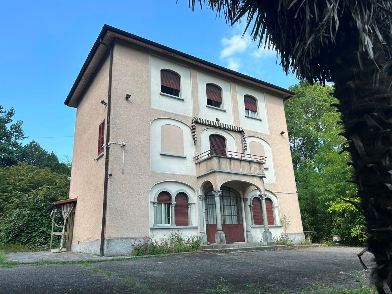 Villa d’epoca a Cadegliano Viconago